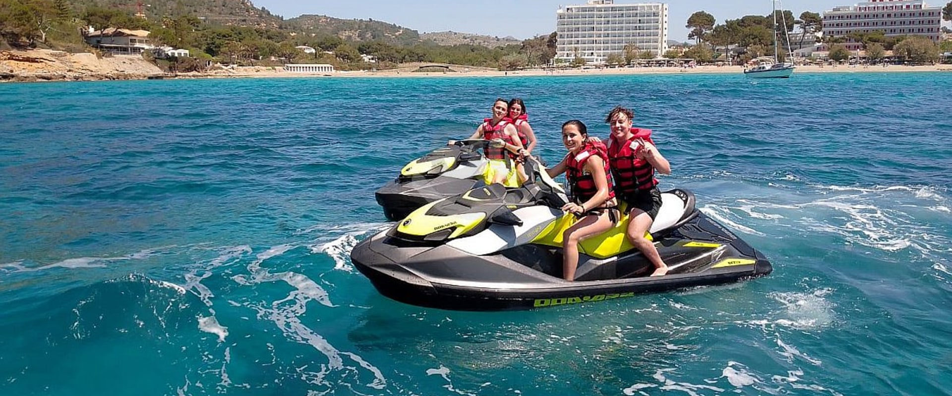 Do you tip a jet ski tour guide?