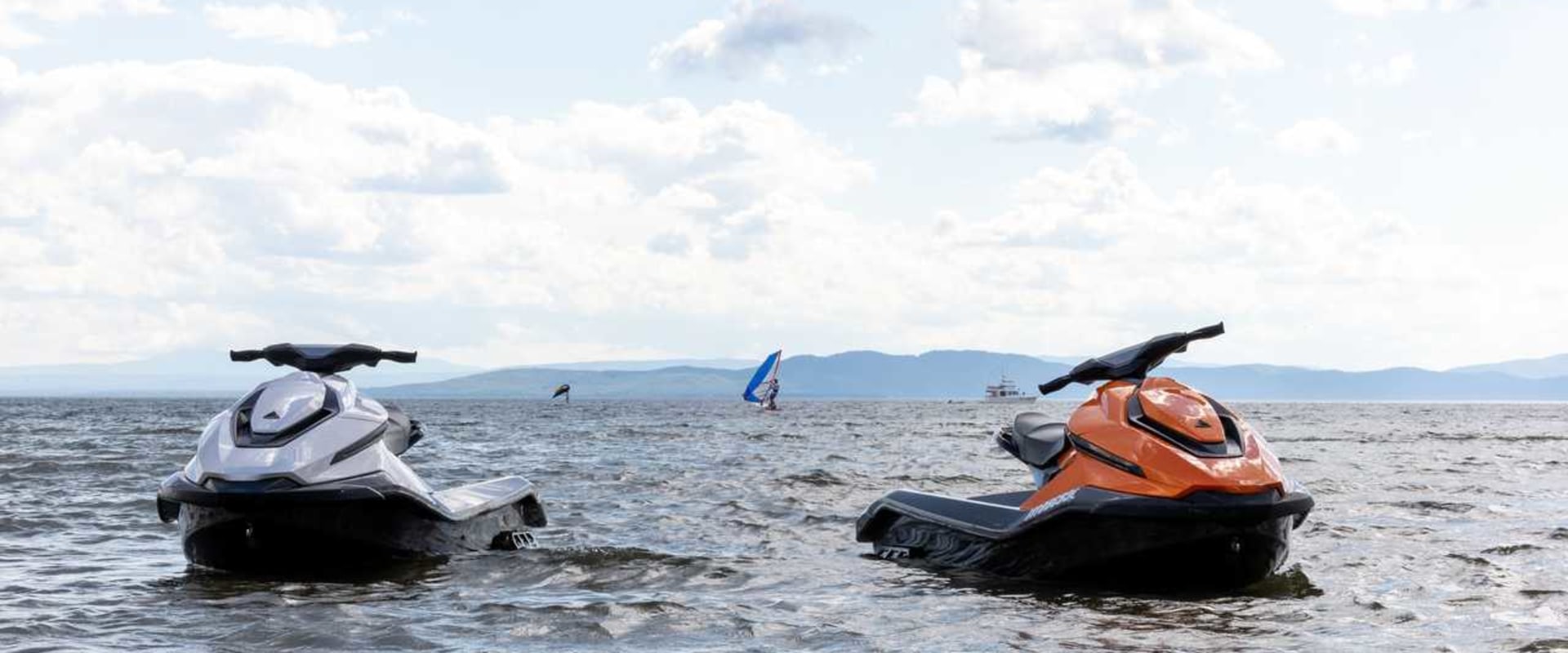 How do jet skis have fun?